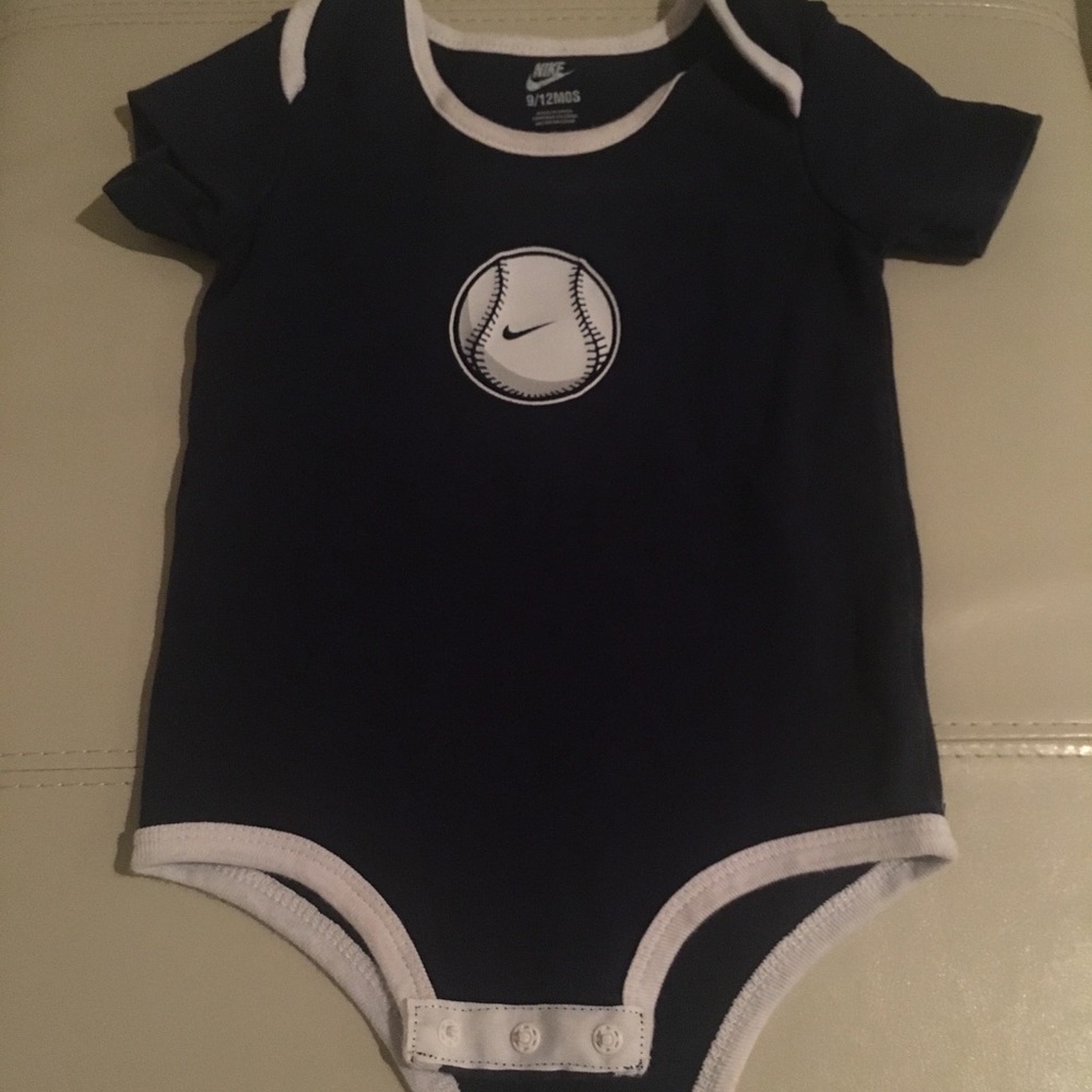 ⚾️NIKE BASEBALL Onesie 12 months⚾️
